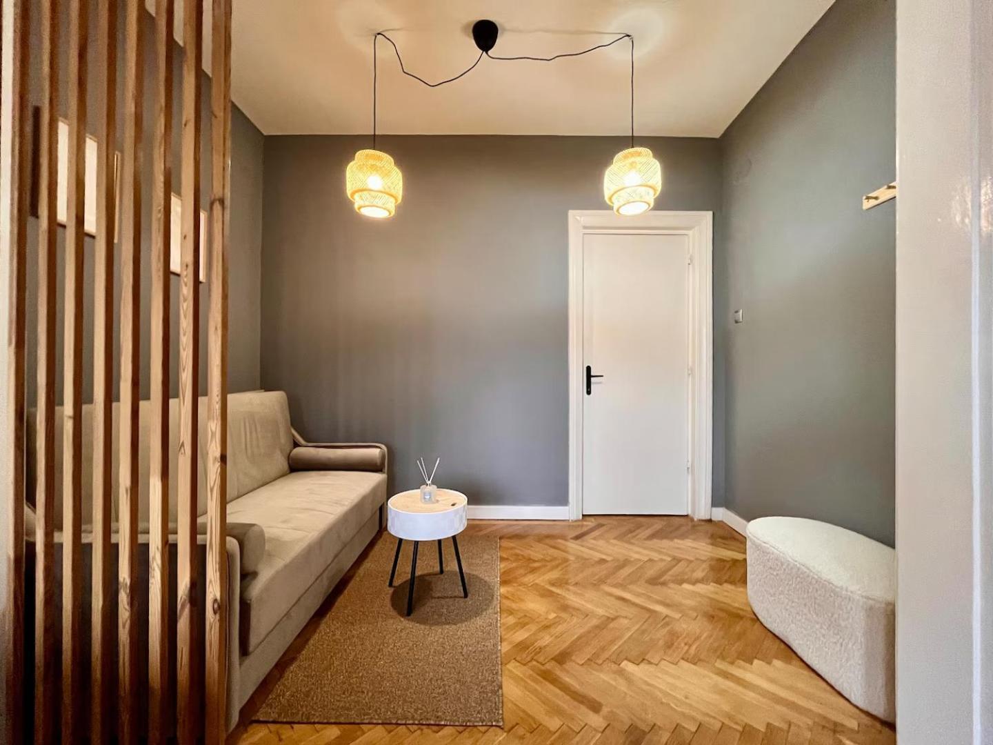 Woodie Studio With Premium Comfort By Piata Unirii Бухарест Экстерьер фото