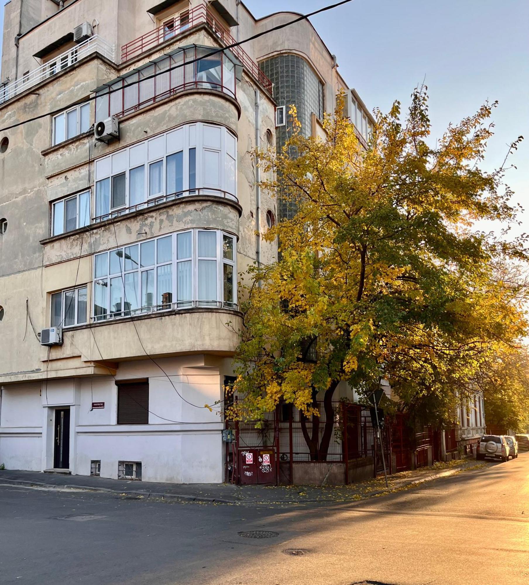 Woodie Studio With Premium Comfort By Piata Unirii Бухарест Экстерьер фото